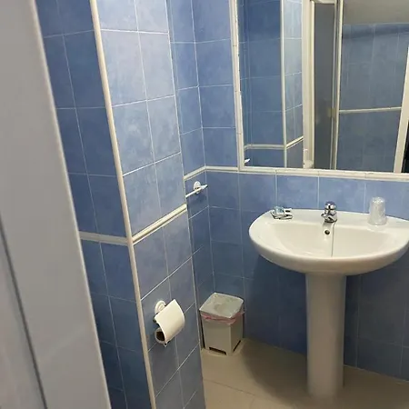 Y La Vereda Hotel